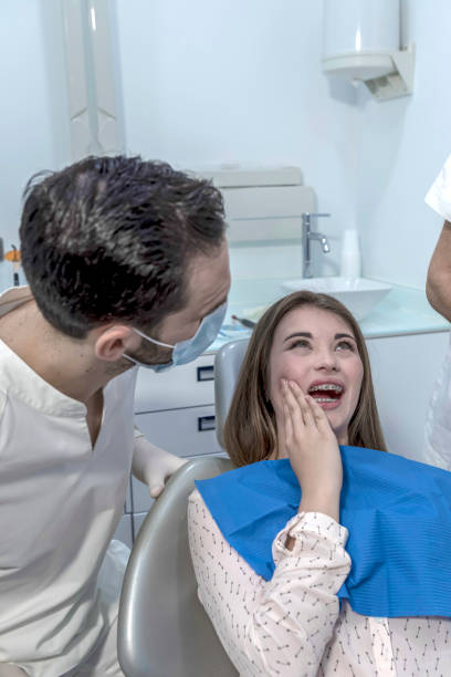 Best Cracked Tooth Emergency Dentist  in Desert Hot Springs, CA